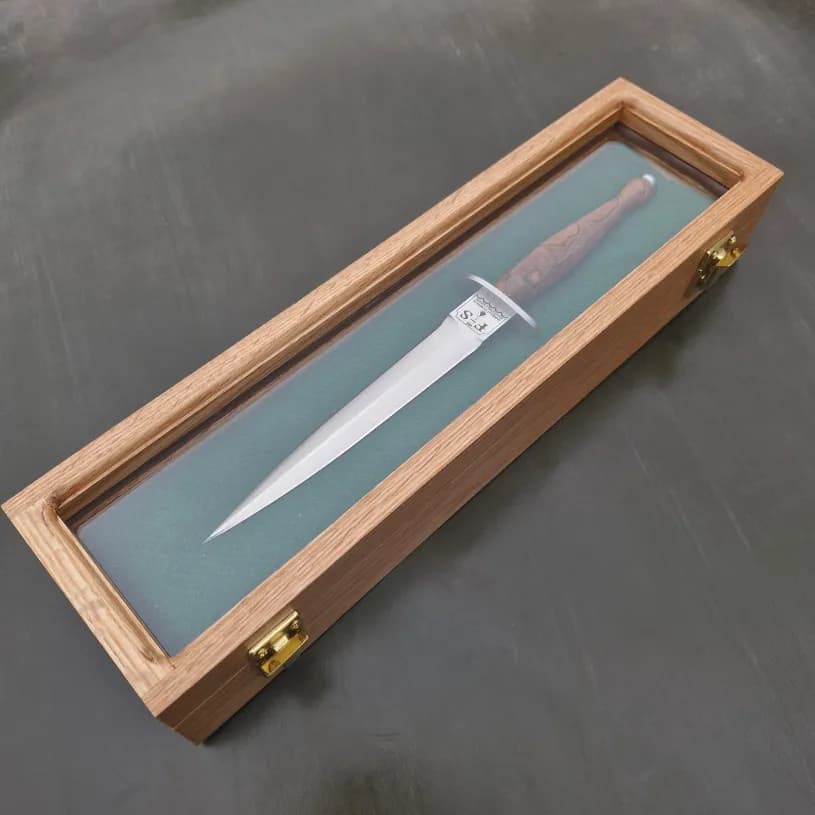 Ray Mears Bushcraft and Woodlore Pro